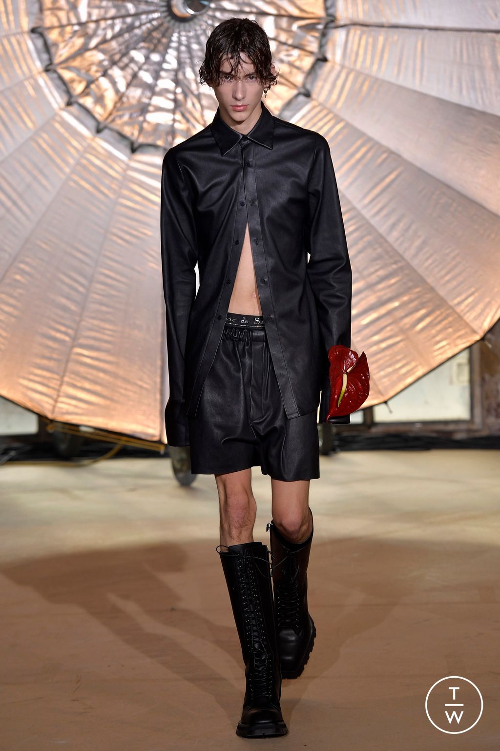 Fashion Week Paris Spring/Summer 2023 look 3 from the Ludovic de Saint Sernin collection 女装