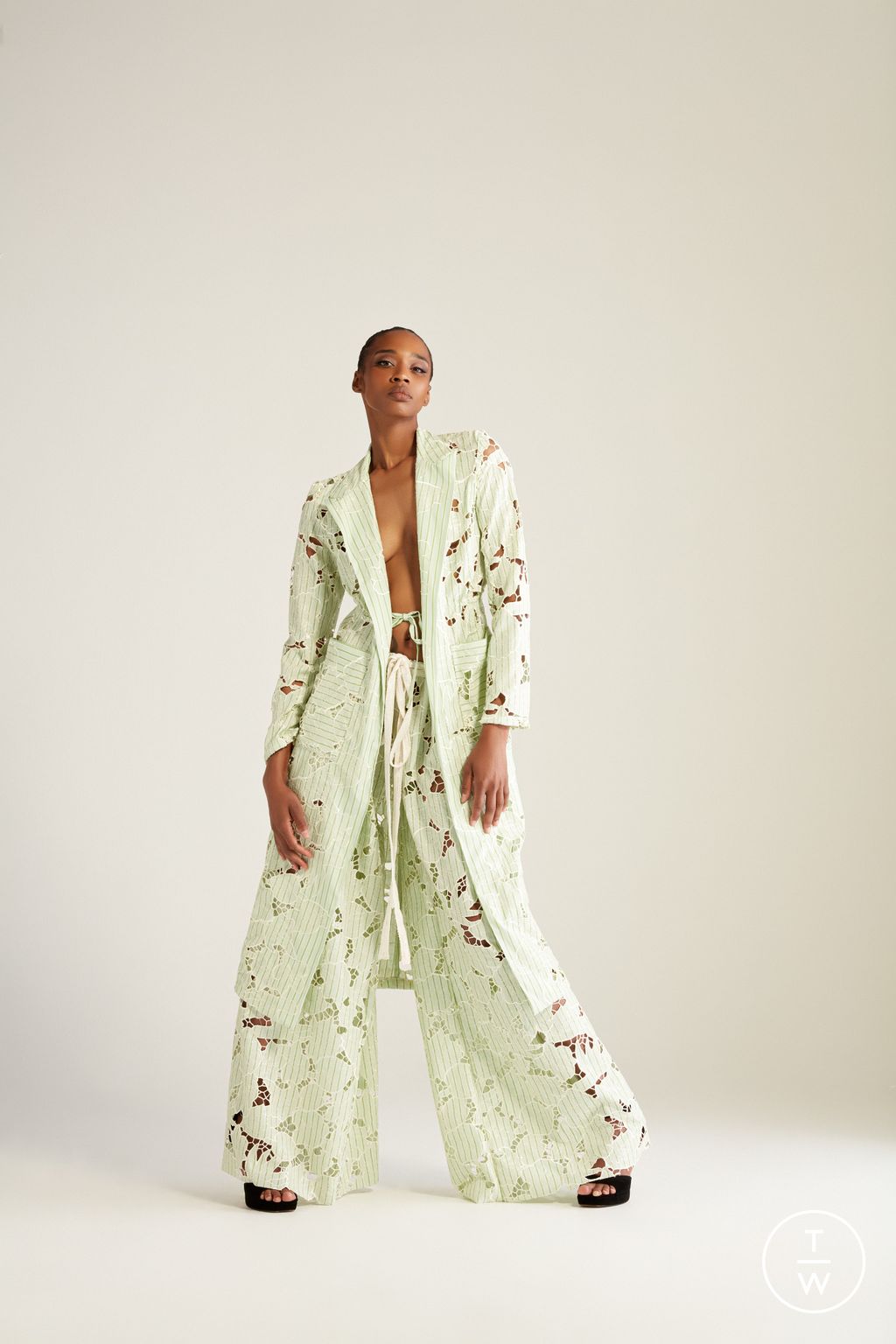 Fashion Week New York Resort 2025 look 17 from the Frederick Anderson collection womenswear