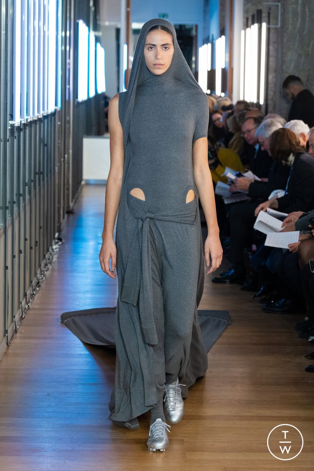 Fashion Week Paris Fall/Winter 2024 look 100 from the IFM PARIS collection 女装