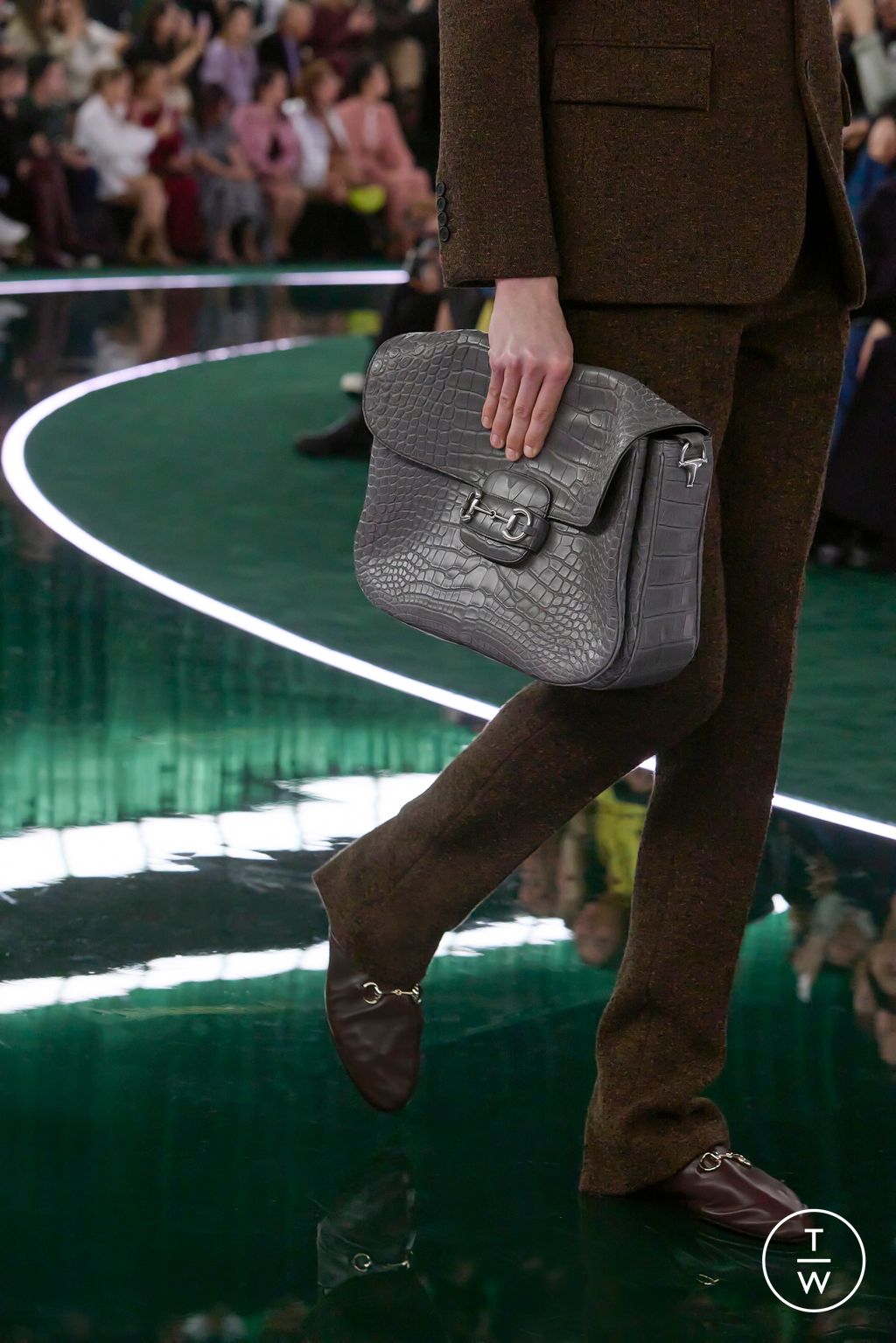 Fashion Week Milan Fall/Winter 2025 look 22 from the Gucci collection womenswear accessories