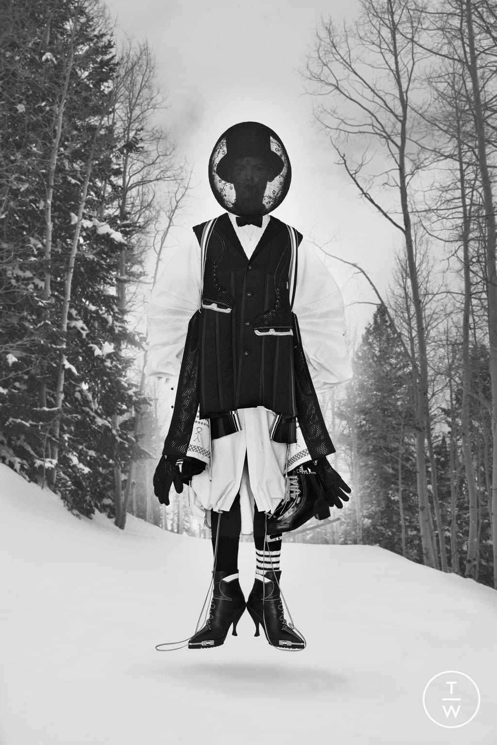 Fashion Week Paris Fall/Winter 2021 look 18 from the Thom Browne collection womenswear