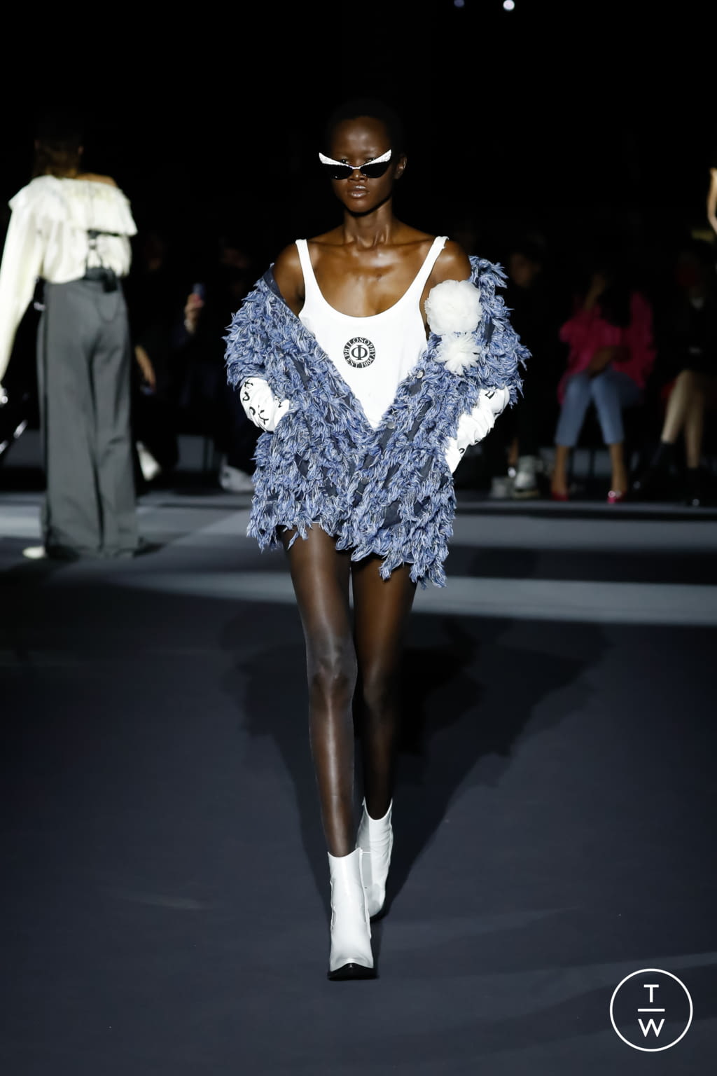 Fashion Week Milan Fall/Winter 2022 look 18 de la collection Philosophy di Lorenzo Serafini womenswear