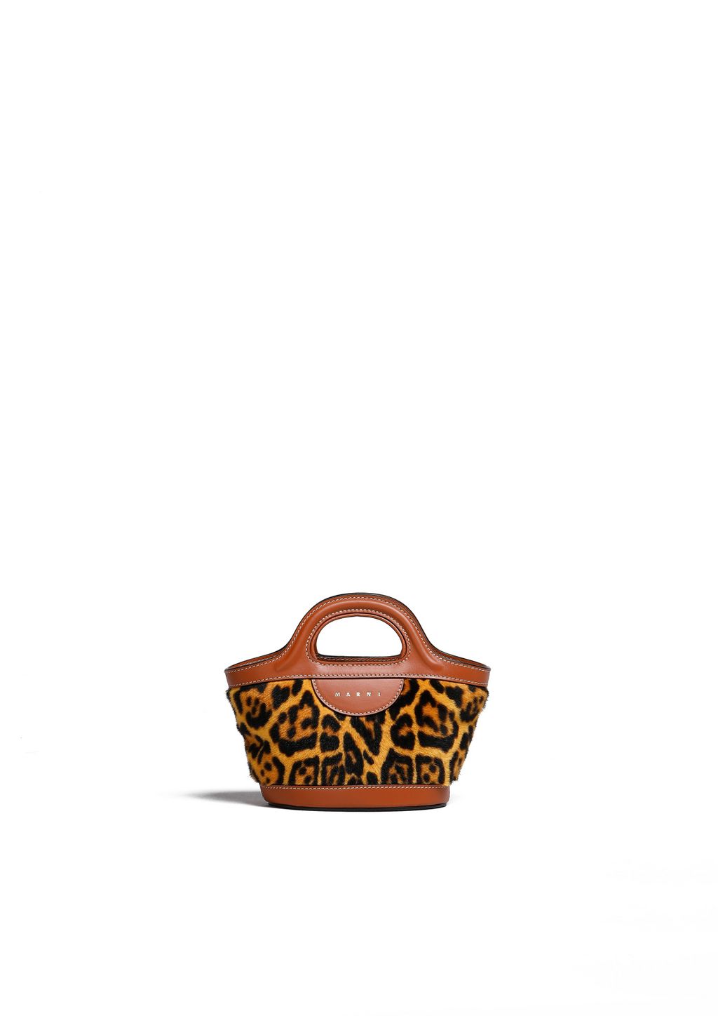 Fashion Week Milan Fall/Winter 2023 look 3 from the Marni collection womenswear accessories