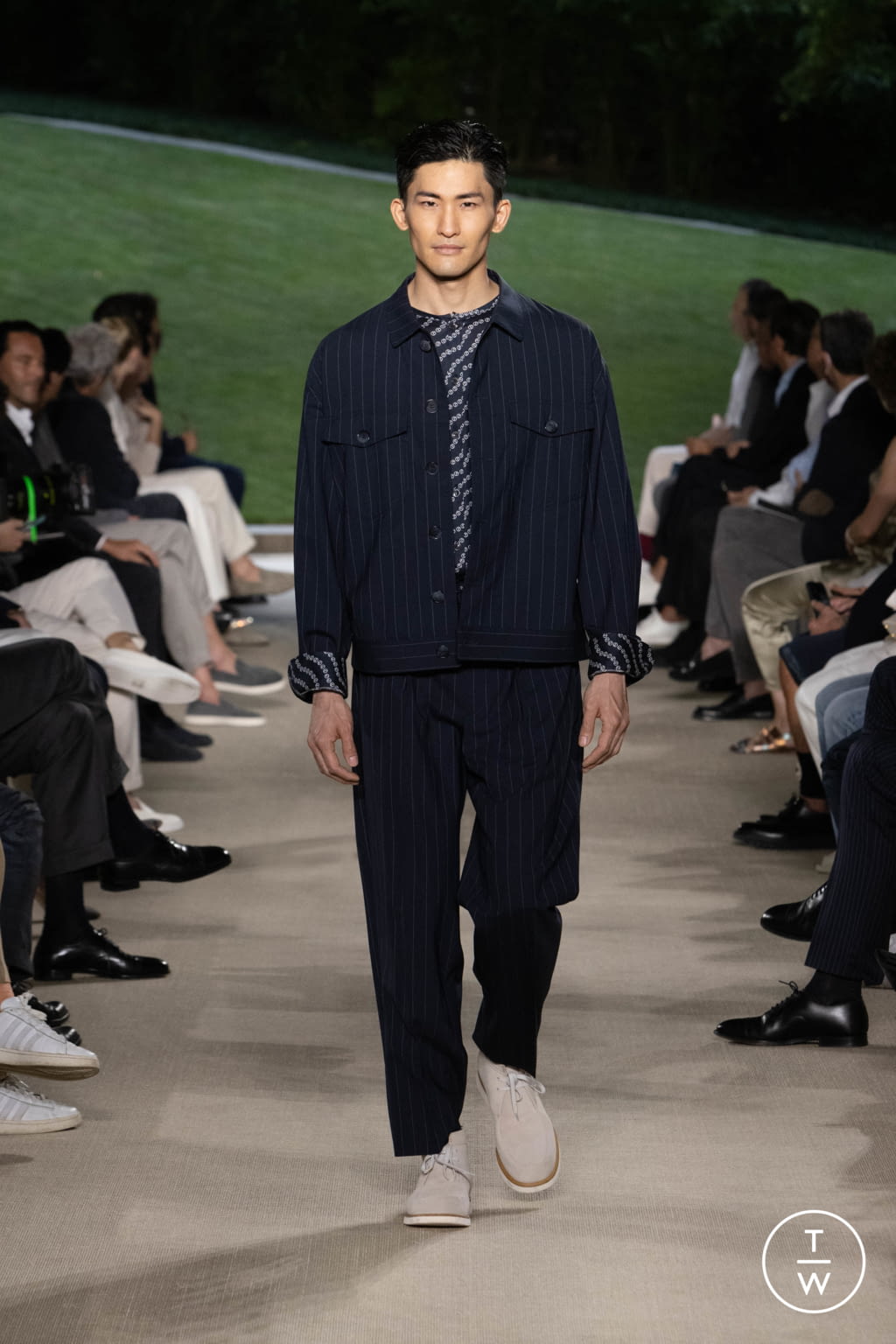 Fashion Week Milan Spring/Summer 2022 look 18 from the Giorgio Armani collection menswear