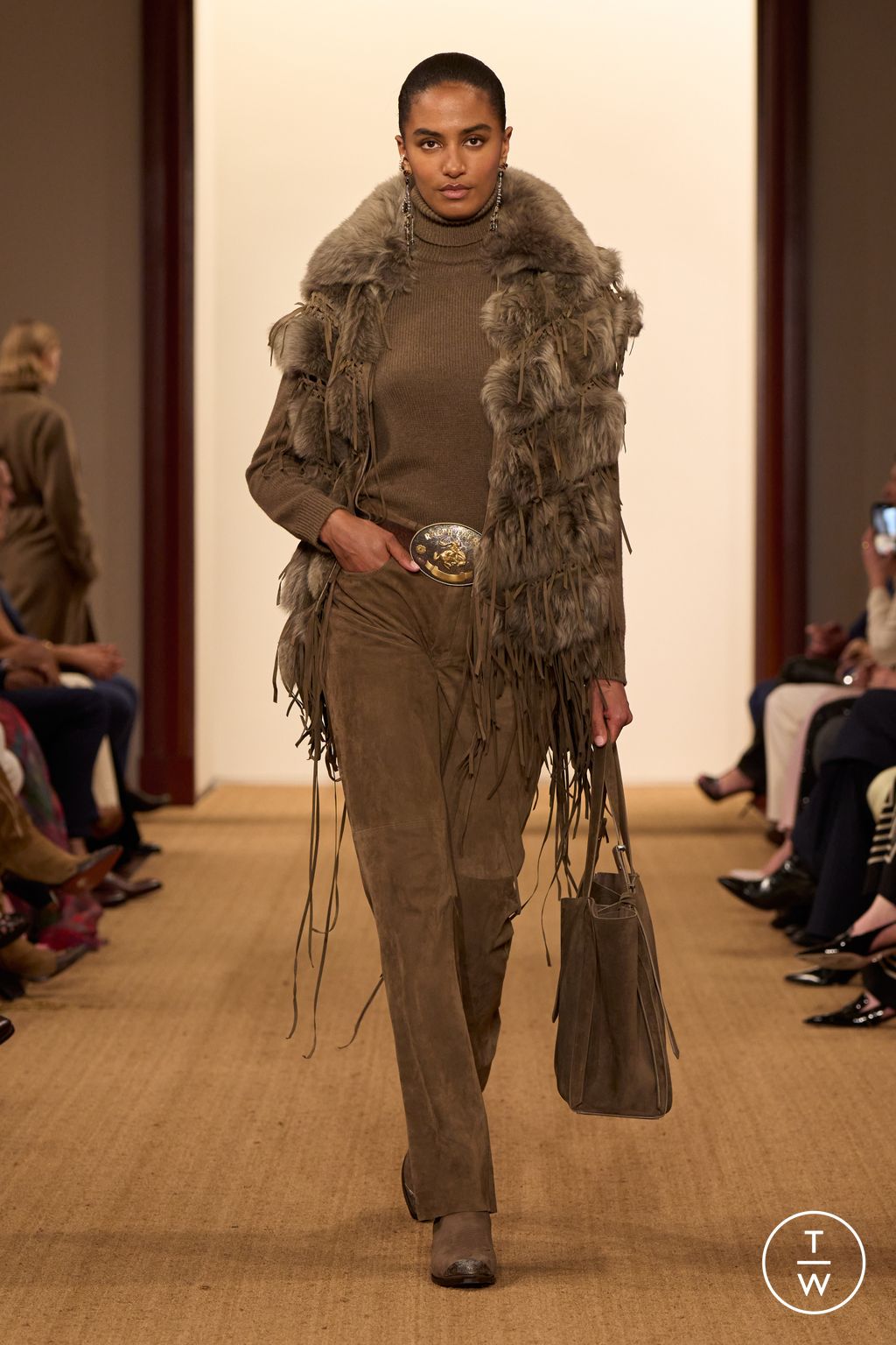 Fashion Week New York Fall/Winter 2024 look 18 from the Ralph Lauren collection womenswear