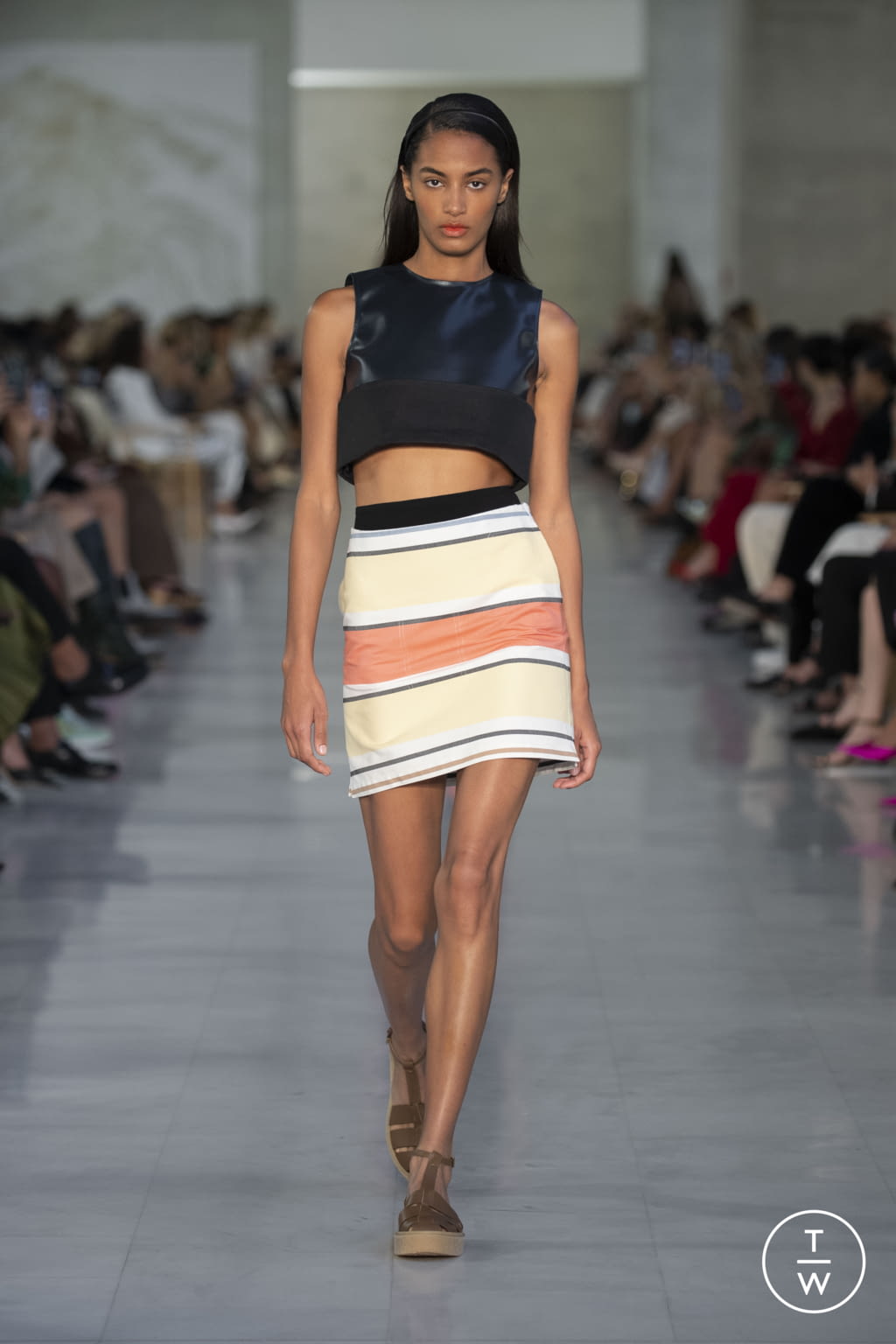 Fashion Week Milan Spring/Summer 2022 look 18 from the Max Mara collection 女装