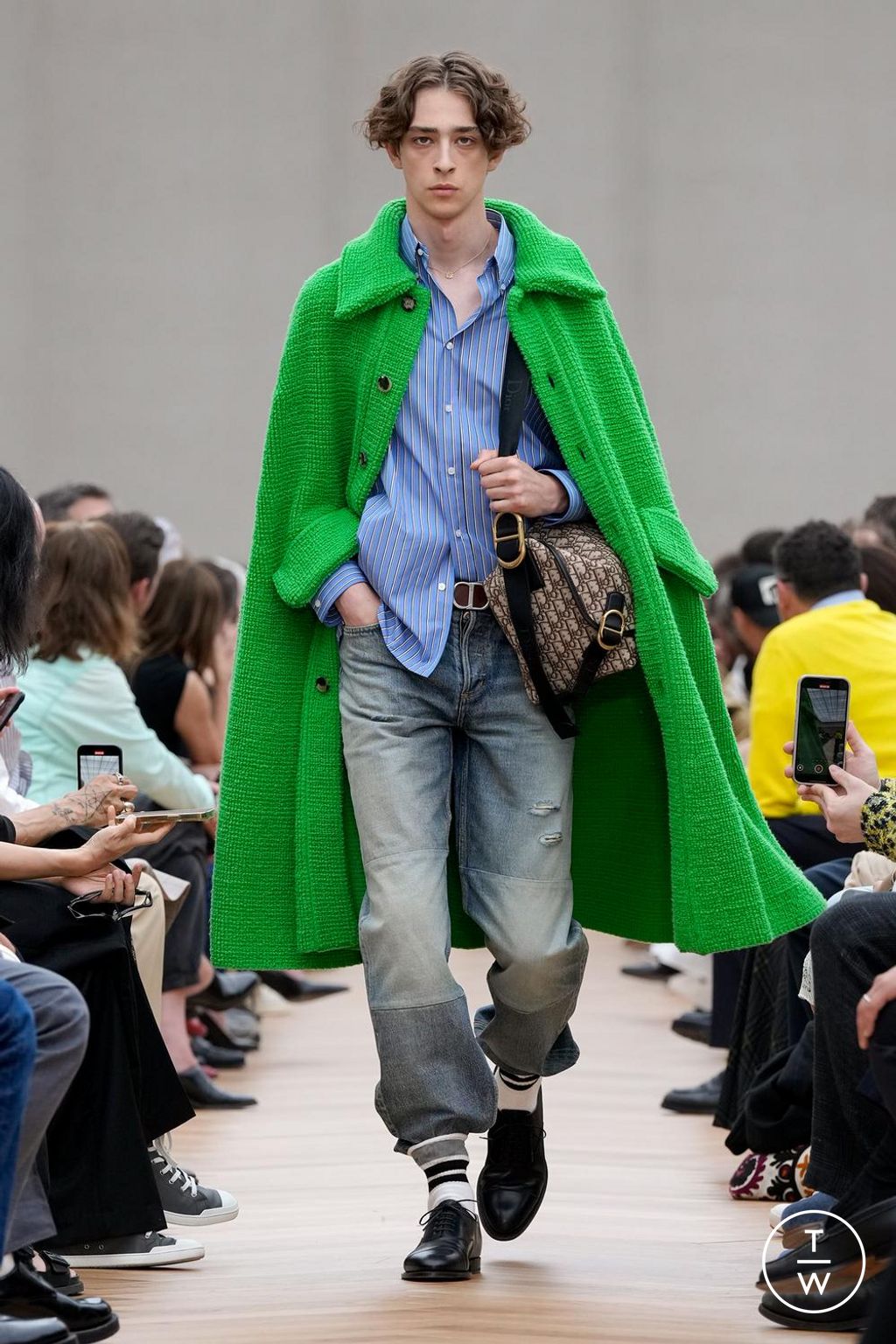 Fashion Week Paris Spring/Summer 2026 look 18 from the Dior Homme collection menswear