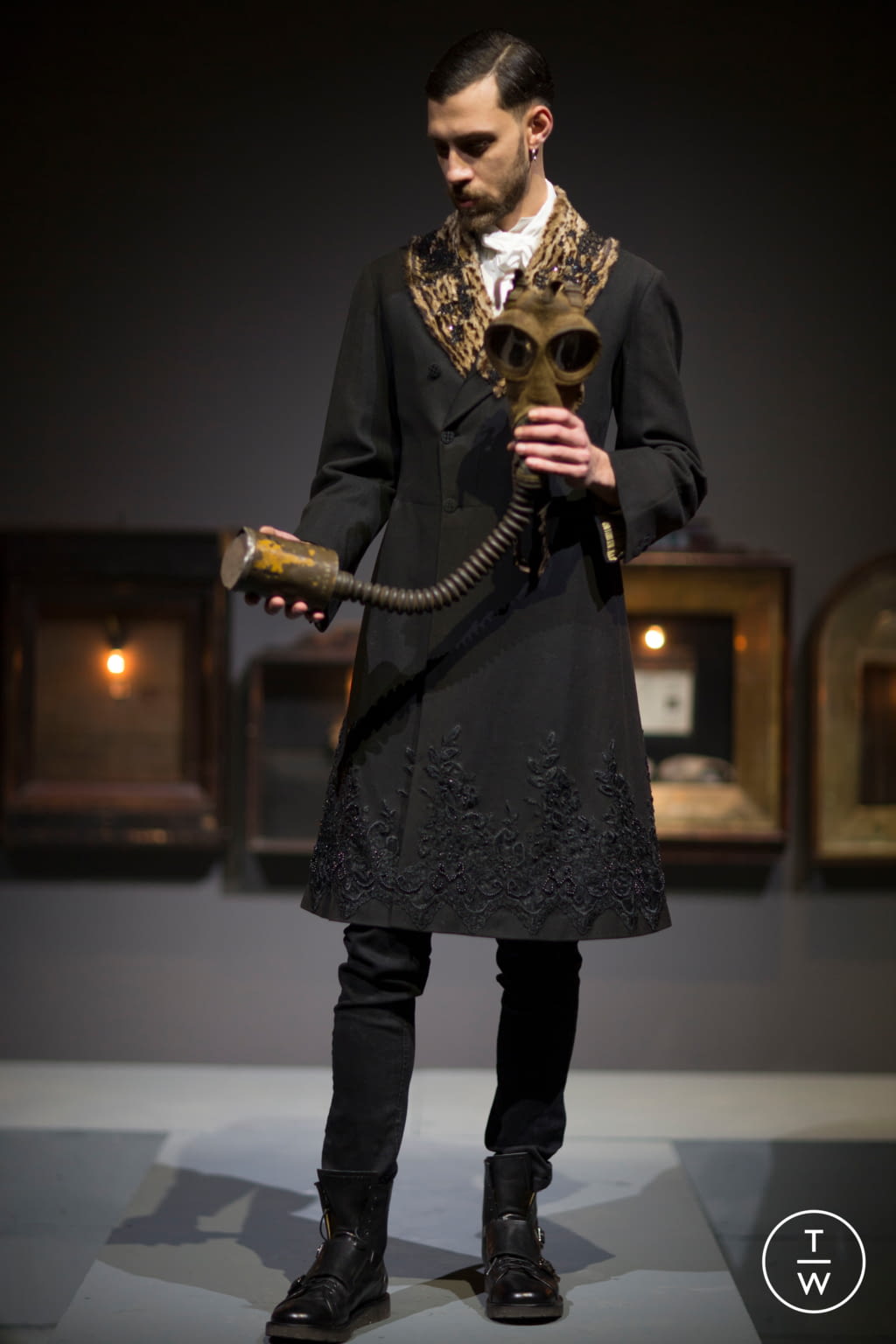 Fashion Week Milan Fall/Winter 2017 look 18 from the Antonio Marras collection 男装