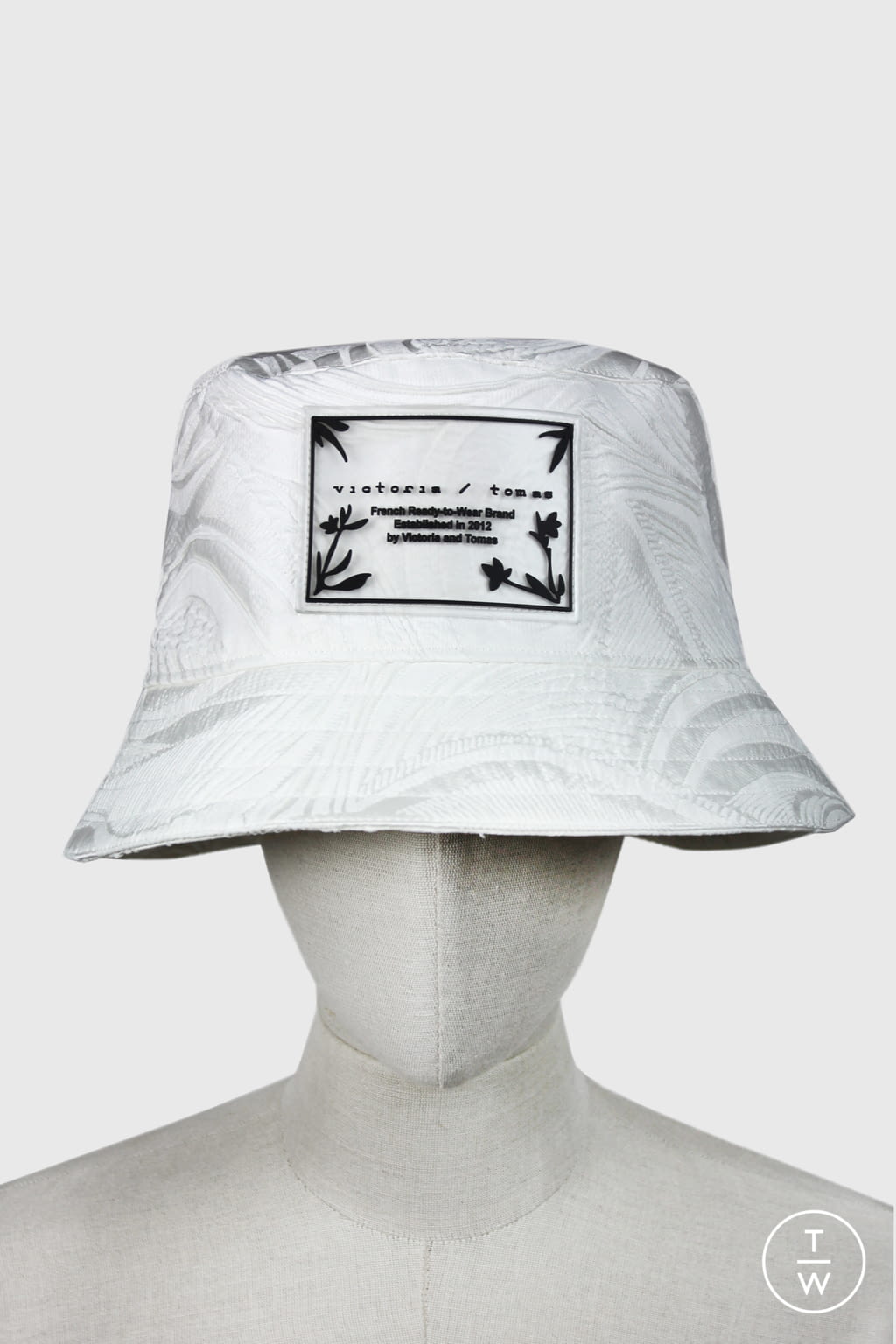 Fashion Week Paris Spring/Summer 2021 look 20 from the Victoria/tomas collection 女装配饰