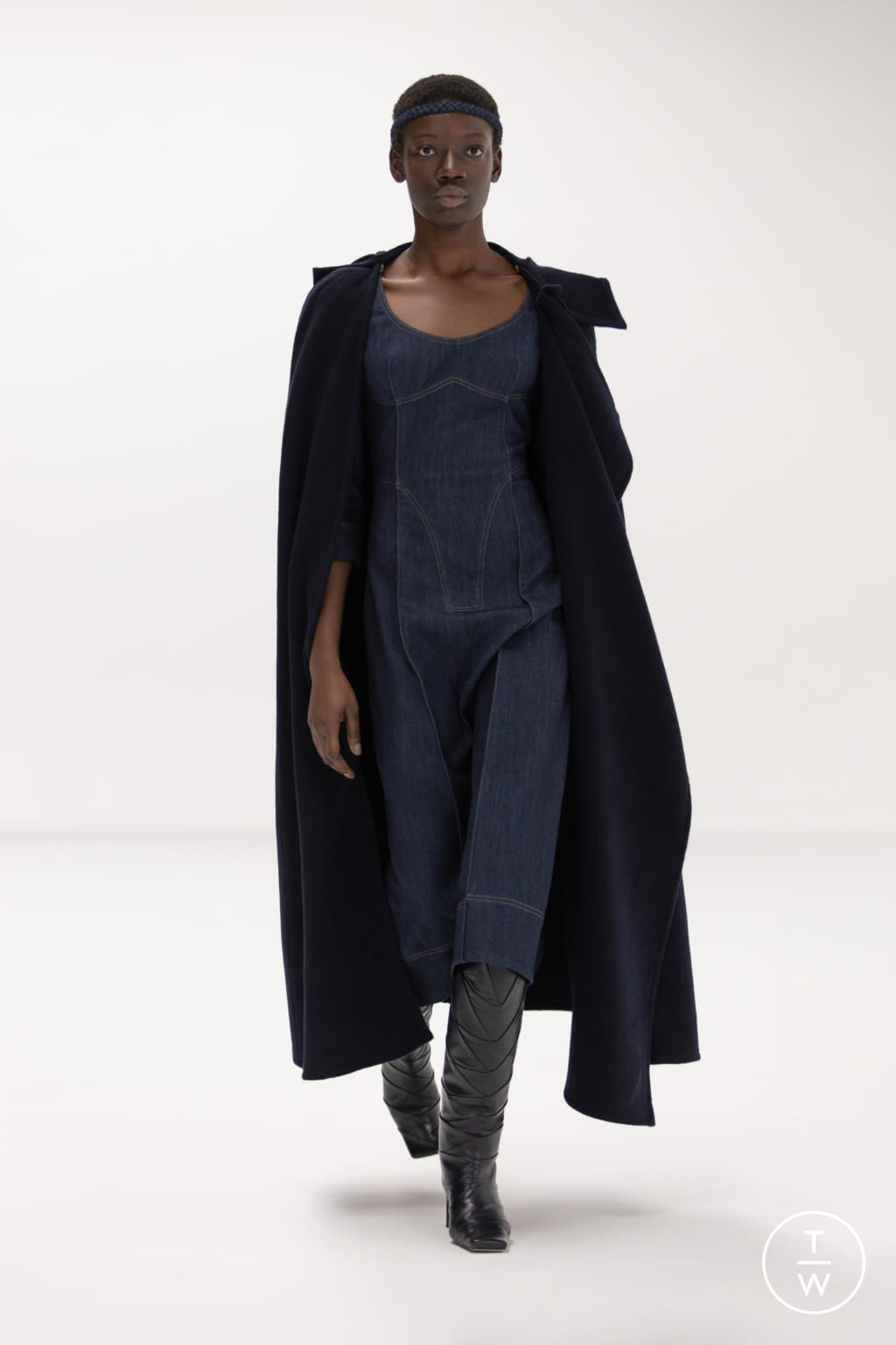 Fashion Week New York Fall/Winter 2021 look 18 from the Bevza collection womenswear