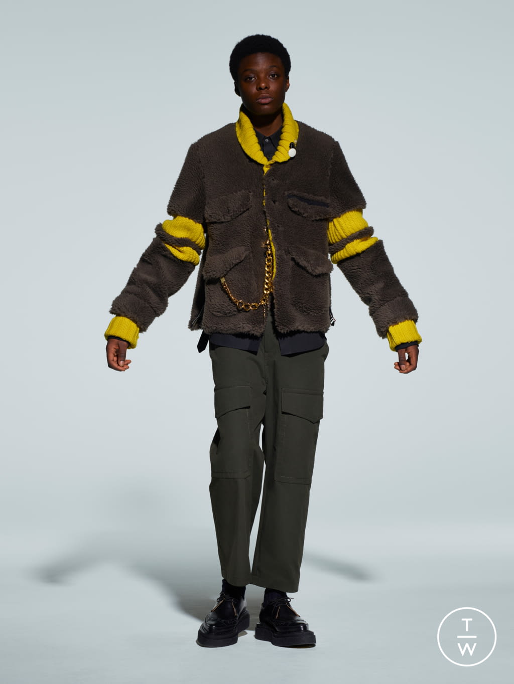 Fashion Week Paris Fall/Winter 2021 look 18 from the Sacai collection menswear