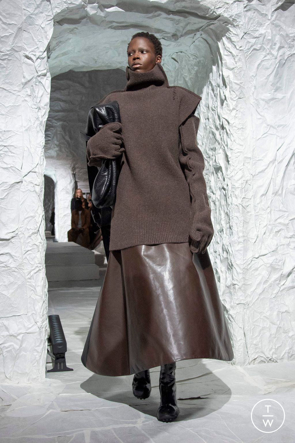 Fashion Week Milan Fall/Winter 2024 look 18 from the Marni collection 女装