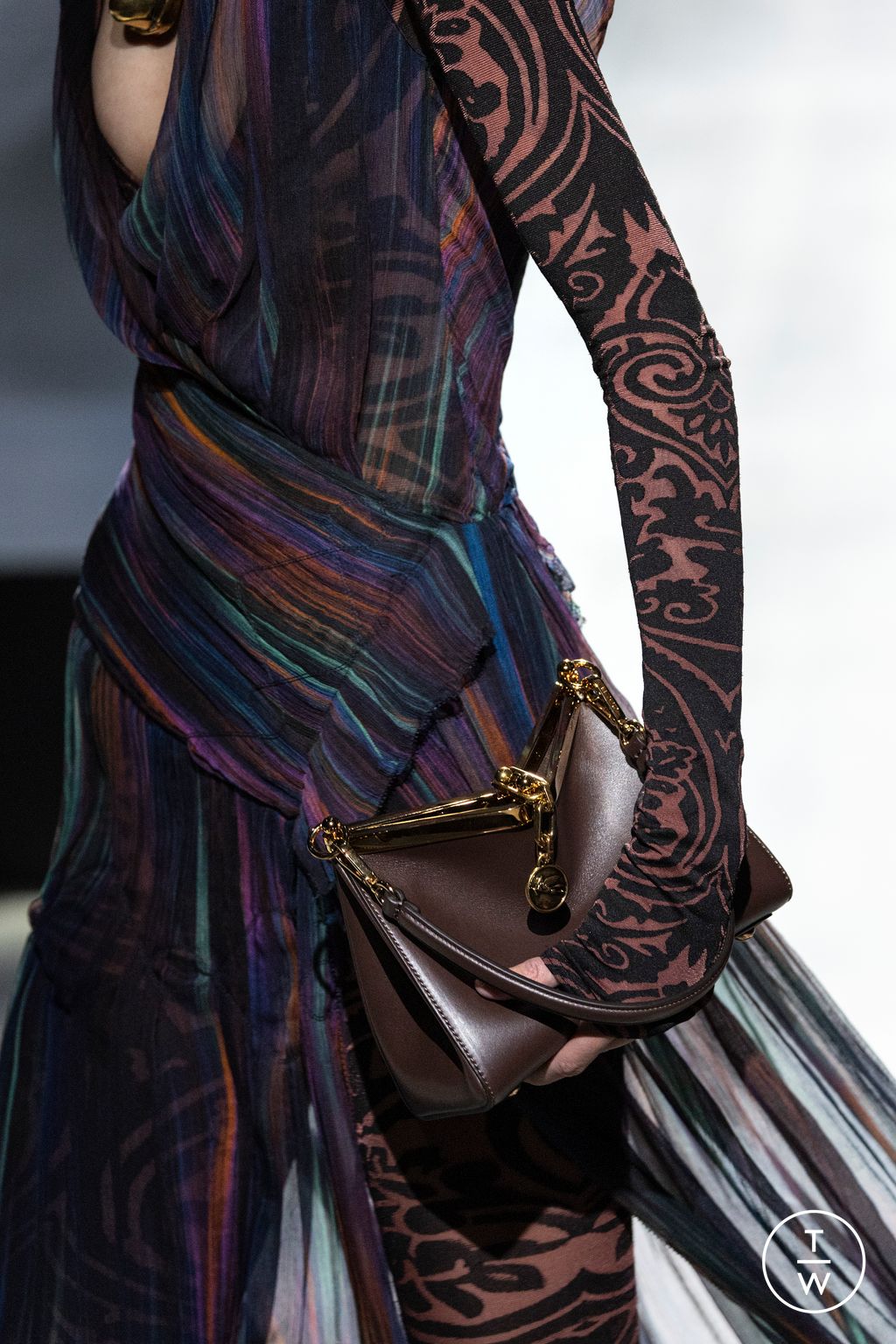 Fashion Week Milan Fall/Winter 2024 look 8 from the Etro collection womenswear accessories