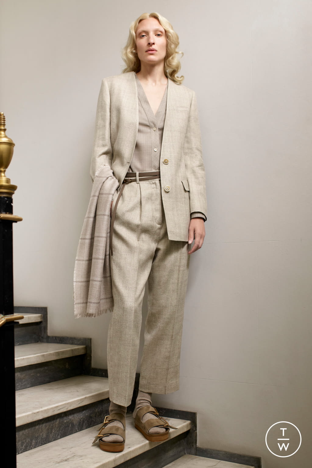 Fashion Week Milan Resort 2020 look 17 from the Agnona collection womenswear