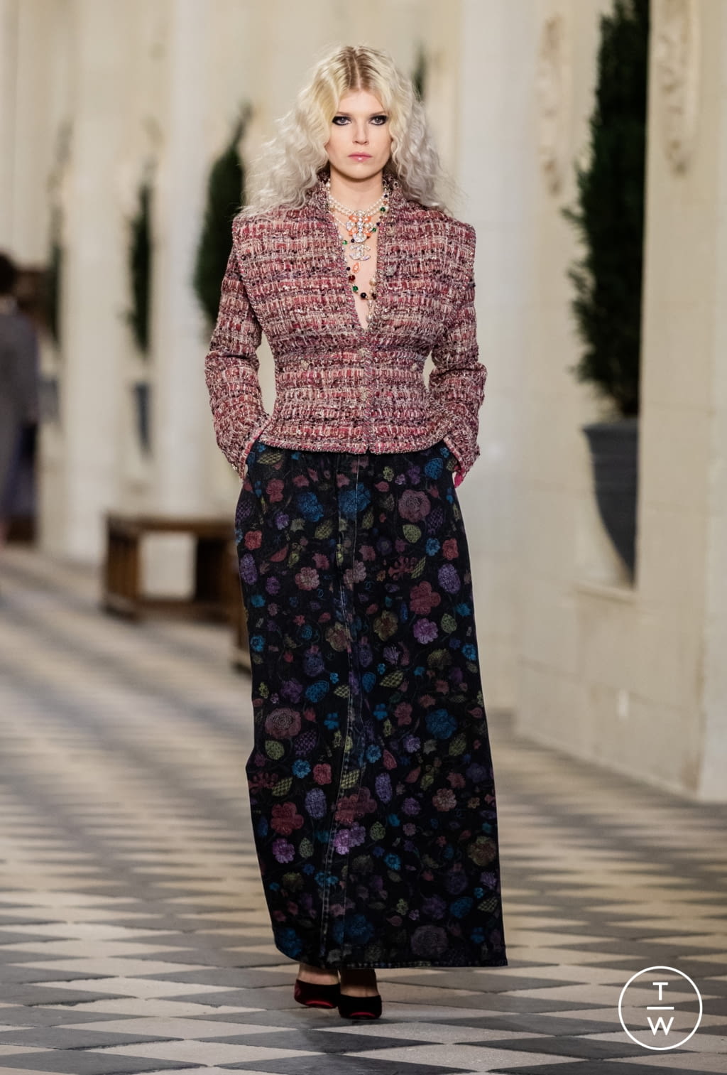 Fashion Week Paris Pre-Fall 2021 look 17 from the Chanel collection 女装