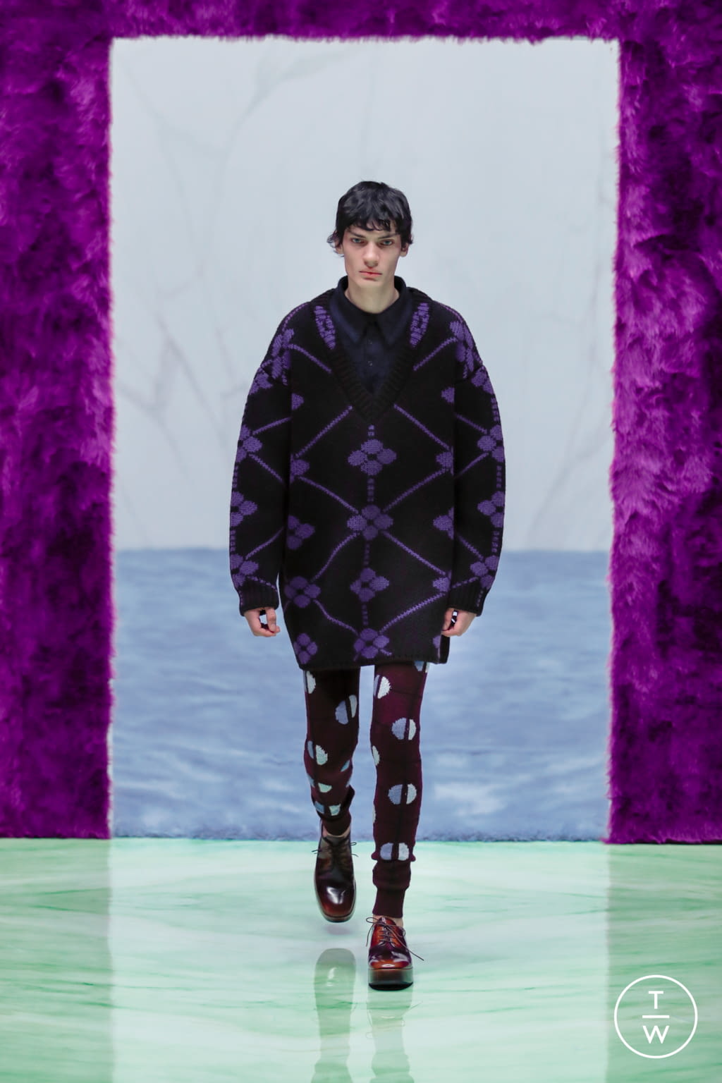 Fashion Week Milan Fall/Winter 2021 look 18 from the Prada collection menswear
