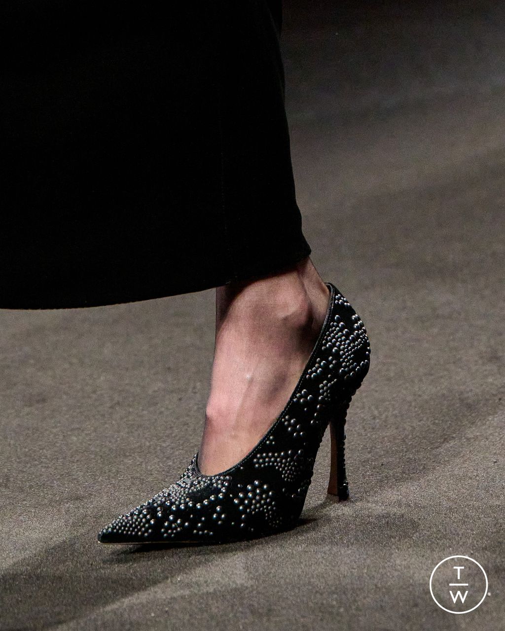 Fashion Week Milan Fall/Winter 2025 look 87 from the Roberto Cavalli collection womenswear accessories