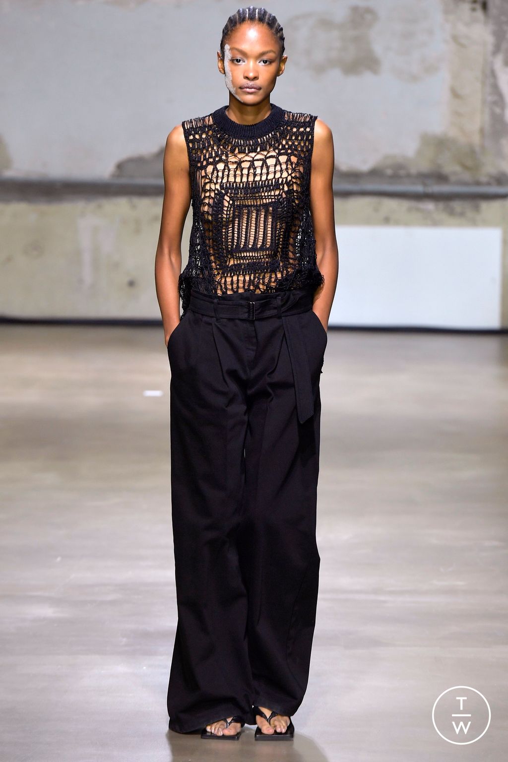 Fashion Week Paris Spring/Summer 2023 look 30 from the Christian Wijnants collection womenswear