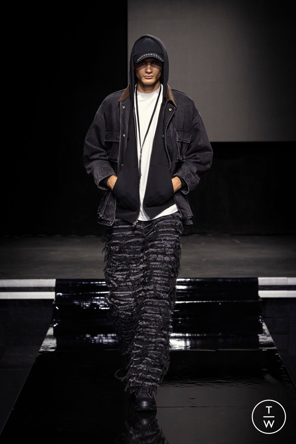 Fashion Week Paris Spring/Summer 2025 look 4 from the 1886 - Saudi 100 collection menswear