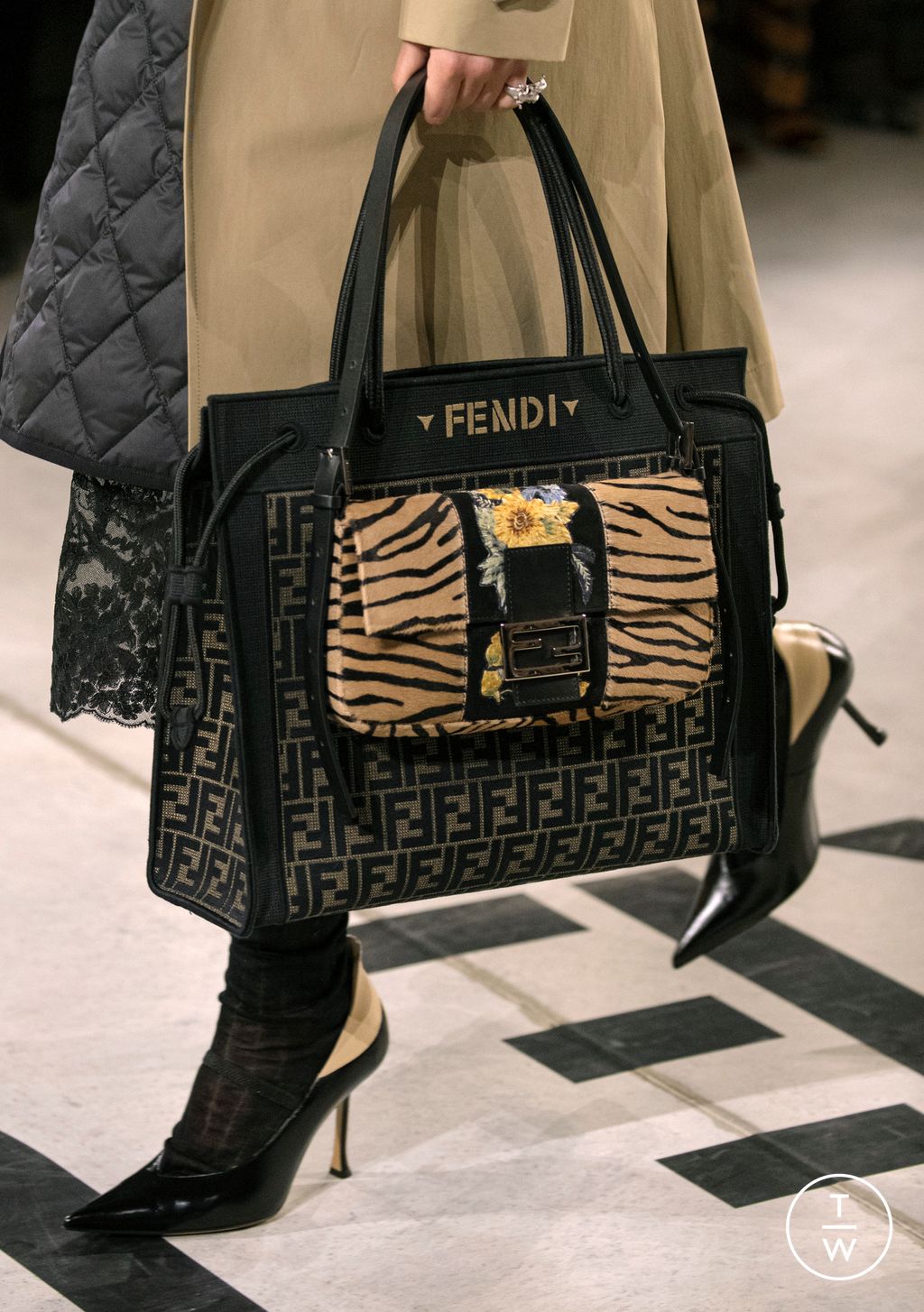 Fashion Week Milan Fall/Winter 2026 look 24 from the Fendi collection womenswear accessories