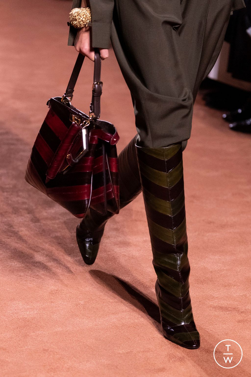 Fashion Week Milan Fall/Winter 2025 look 54 from the Fendi collection womenswear accessories