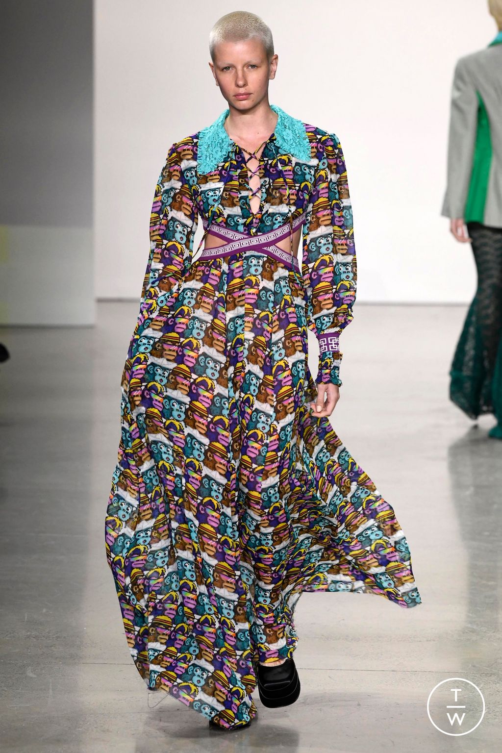 Fashion Week New York Spring/Summer 2023 look 40 from the Vivienne Tam collection womenswear
