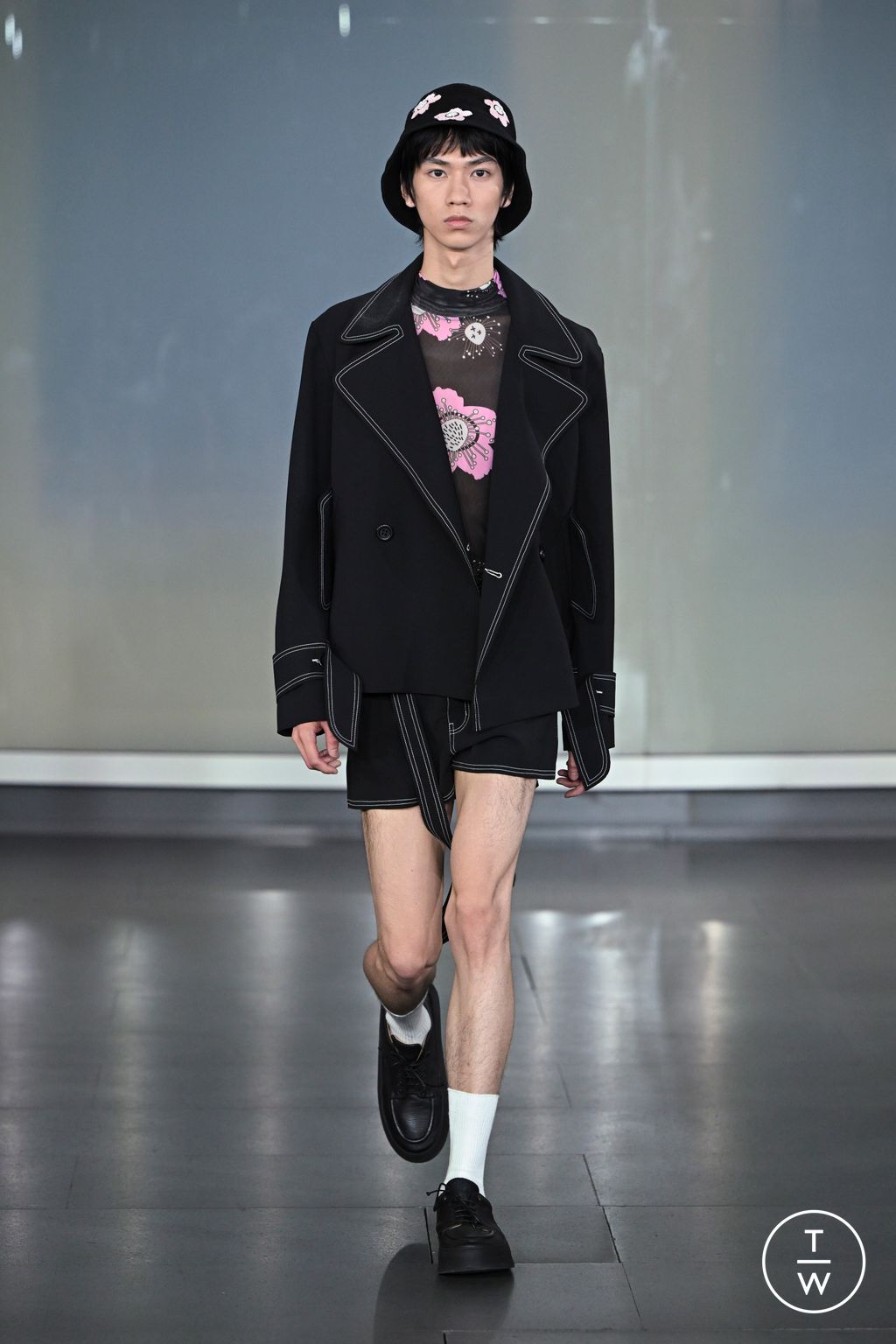 Fashion Week Milan Spring/Summer 2023 look 19 from the Dhruv-Kapoor collection menswear