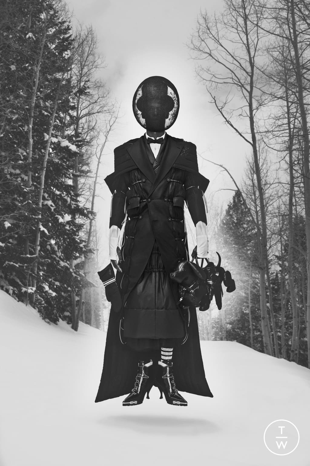 Fashion Week Paris Fall/Winter 2021 look 19 from the Thom Browne collection womenswear