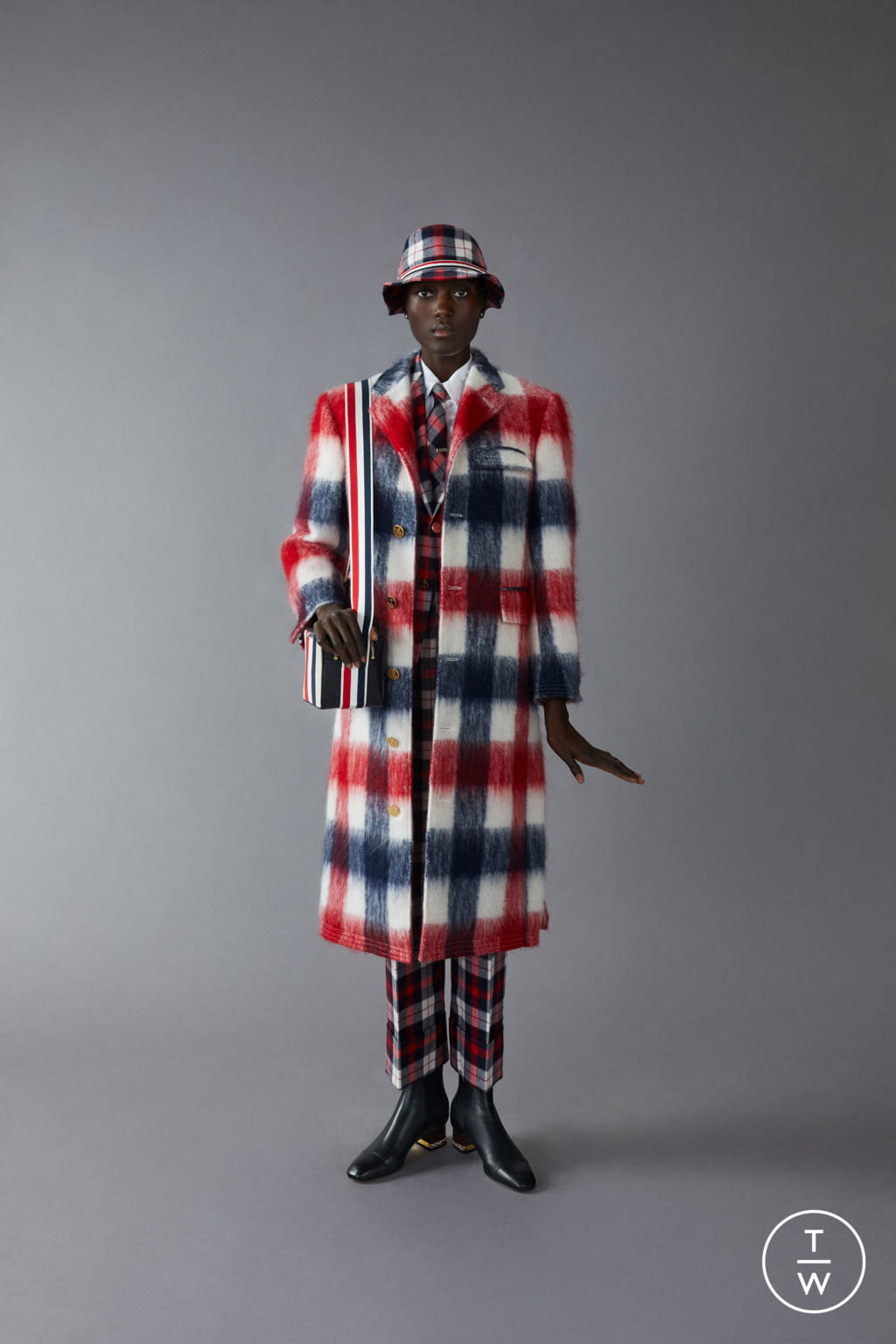 Fashion Week Paris Pre-Fall 2020 look 18 from the Thom Browne collection 女装