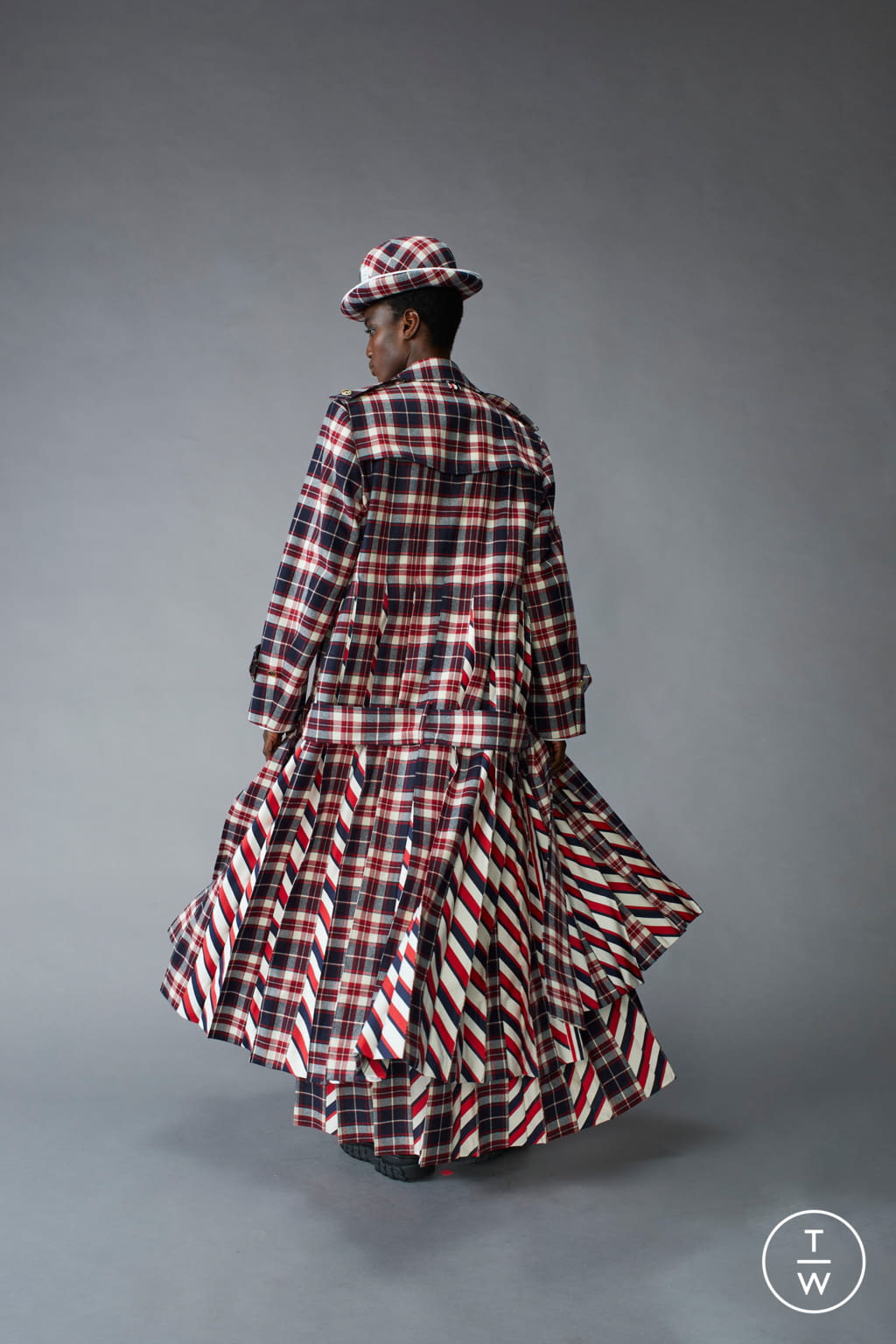 Fashion Week Paris Pre-Fall 2021 look 19 from the Thom Browne collection womenswear