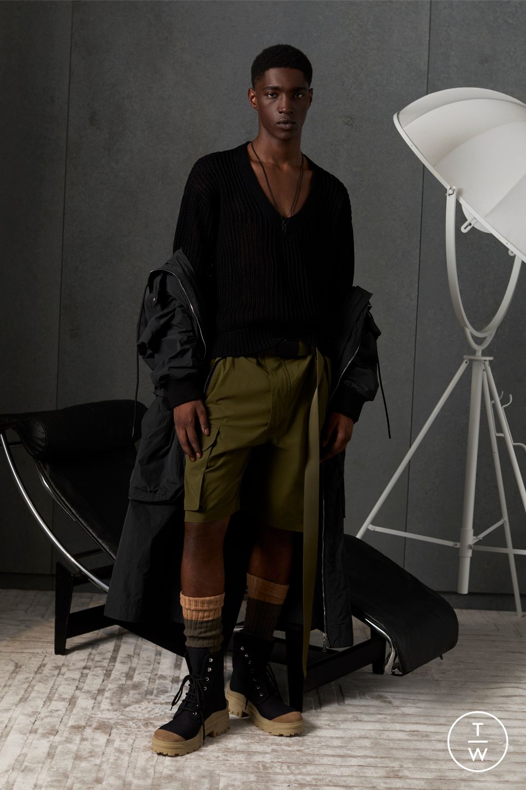 Fashion Week Milan Resort 2025 look 19 from the Dsquared2 collection menswear