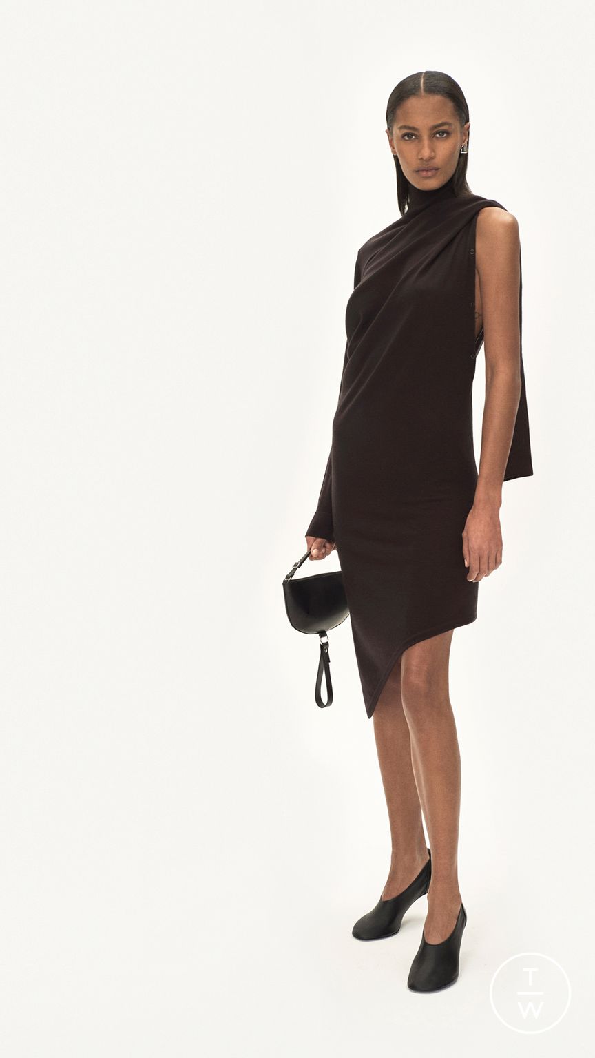 Fashion Week Paris Pre-Fall 2025 look 19 from the Courrèges collection womenswear