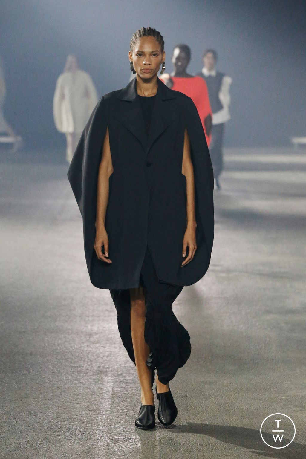 Fashion Week Paris Spring/Summer 2023 look 19 from the Issey Miyake collection 女装