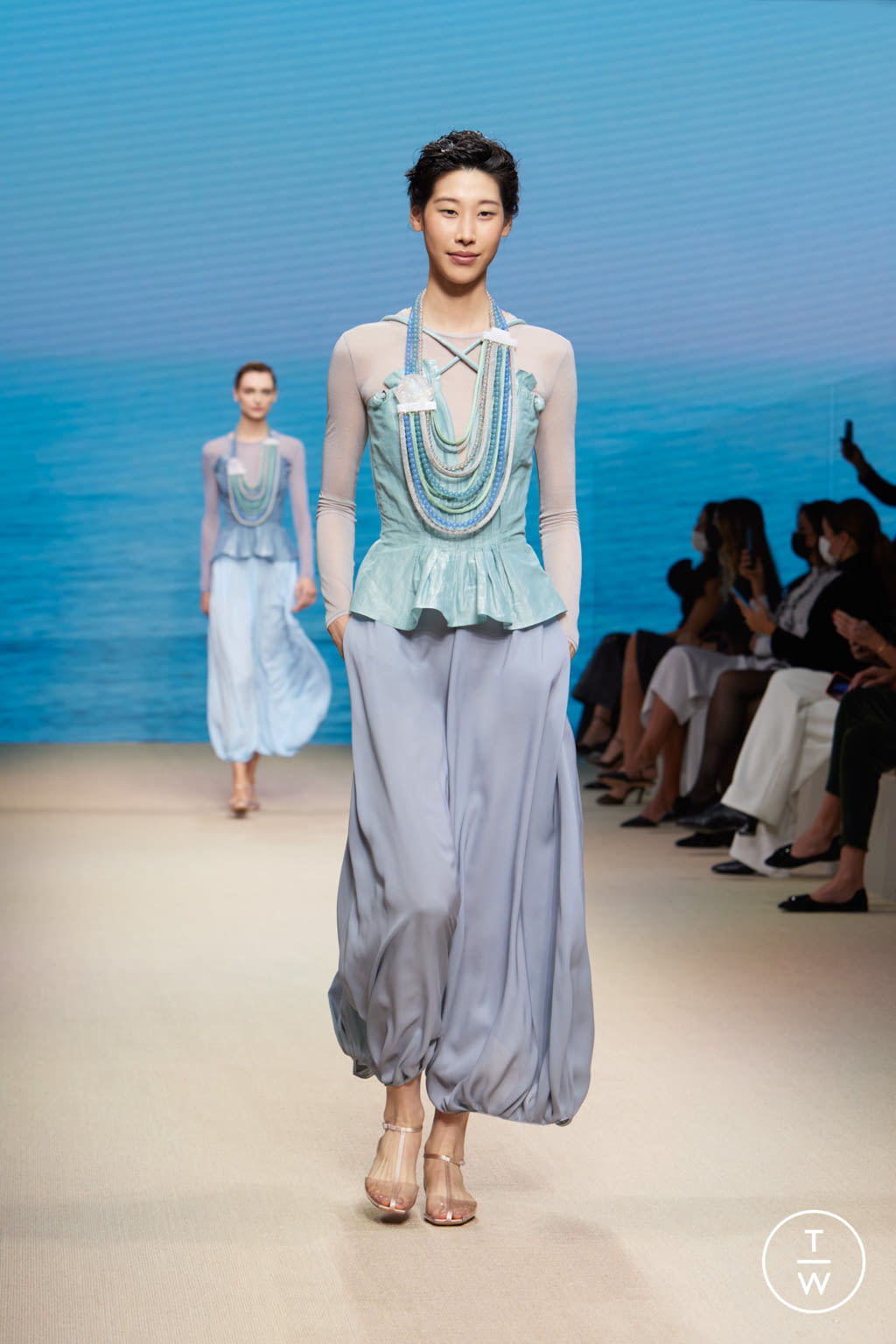 Fashion Week Milan Spring/Summer 2022 look 19 de la collection Giorgio Armani womenswear