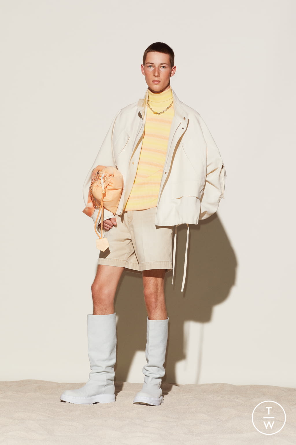 Fashion Week Milan Spring/Summer 2022 look 19 from the SOLID HOMME collection menswear