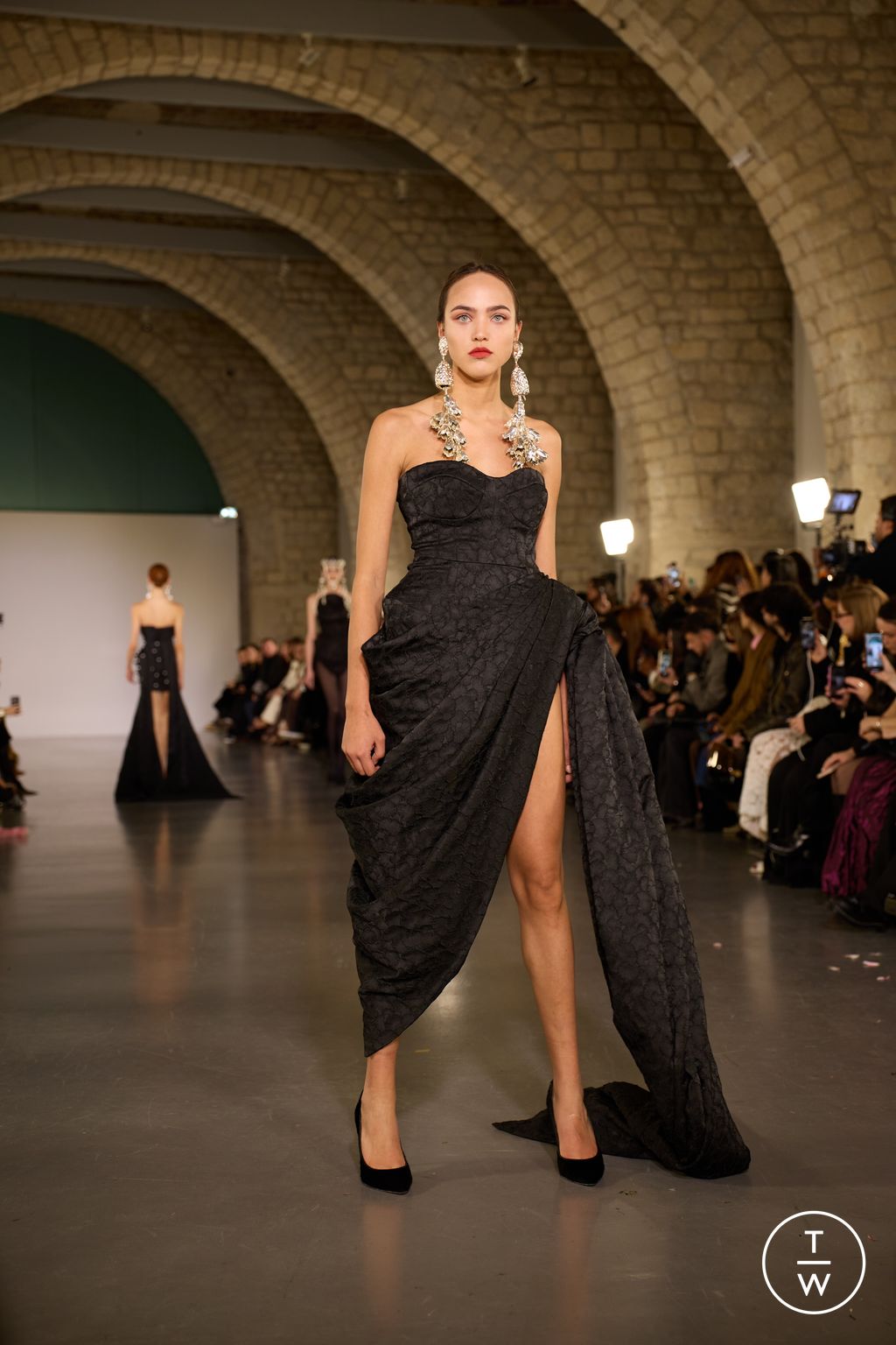 Fashion Week Paris Spring/Summer 2026 look 19 from the Juana Martin collection couture