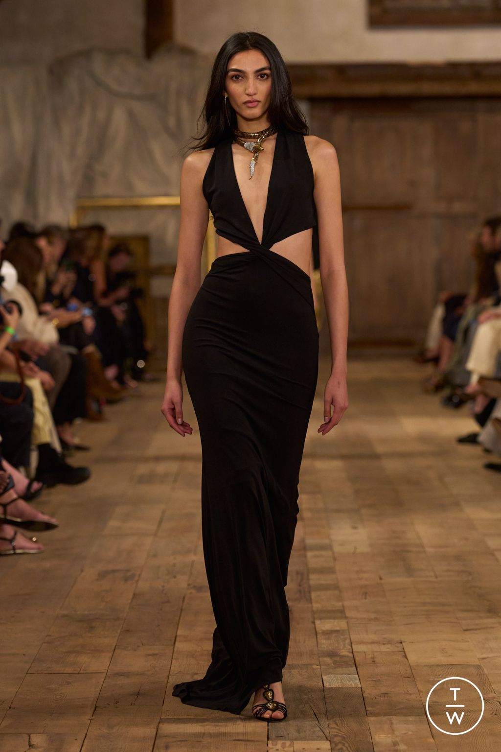 Fashion Week New York Spring/Summer 2024 look 19 from the Ralph Lauren collection 女装