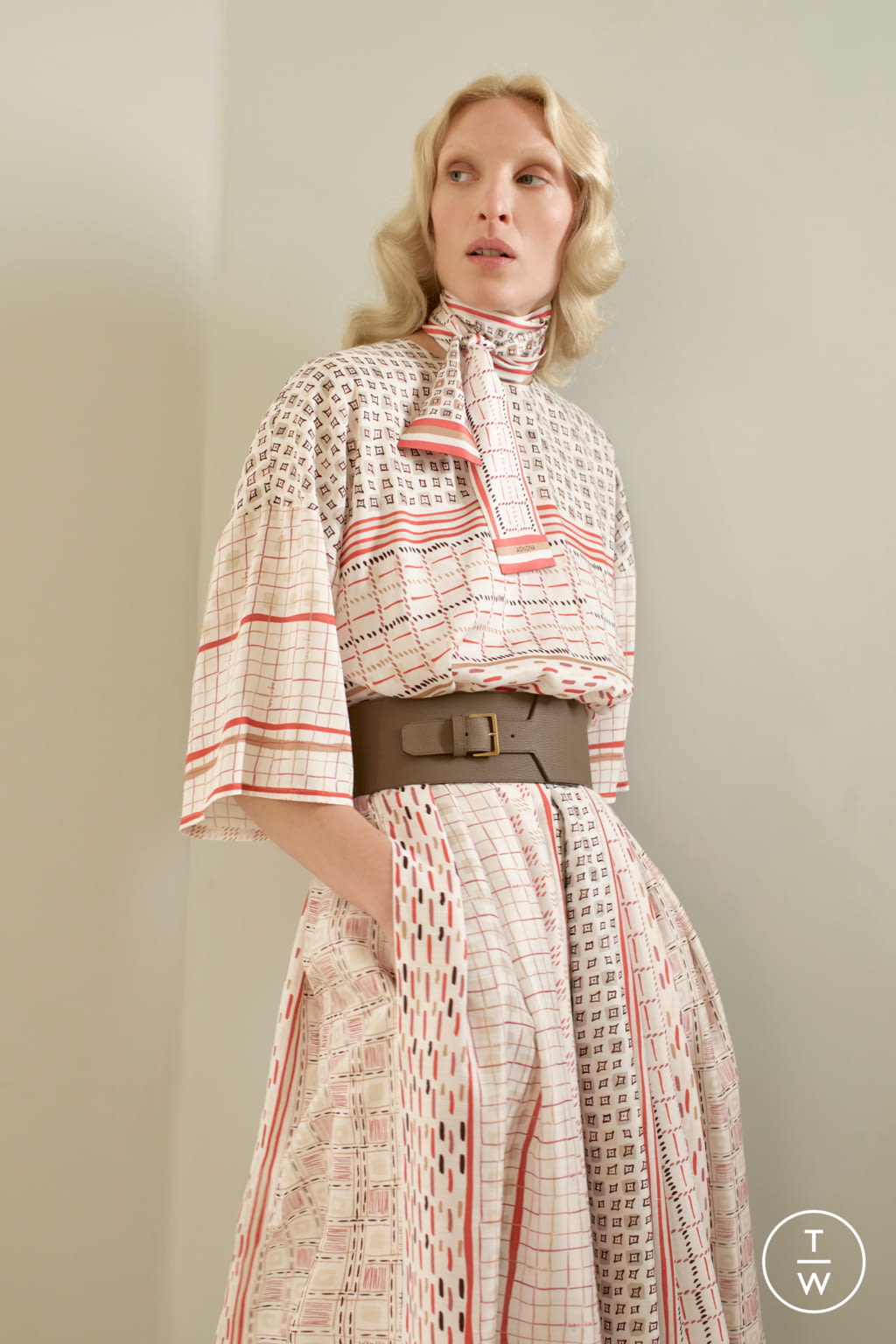 Fashion Week Milan Resort 2020 look 19 from the Agnona collection womenswear