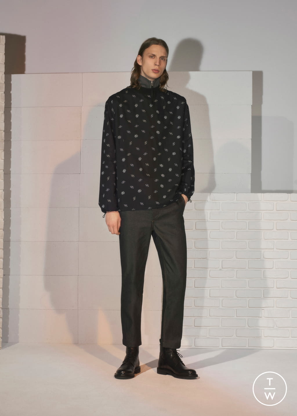 Fashion Week Paris Fall/Winter 2019 look 19 from the Maison Kitsuné collection menswear