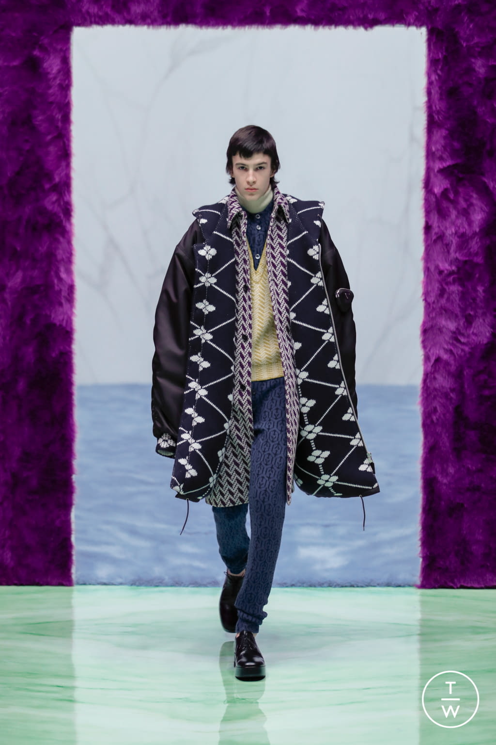 Fashion Week Milan Fall/Winter 2021 look 19 from the Prada collection menswear