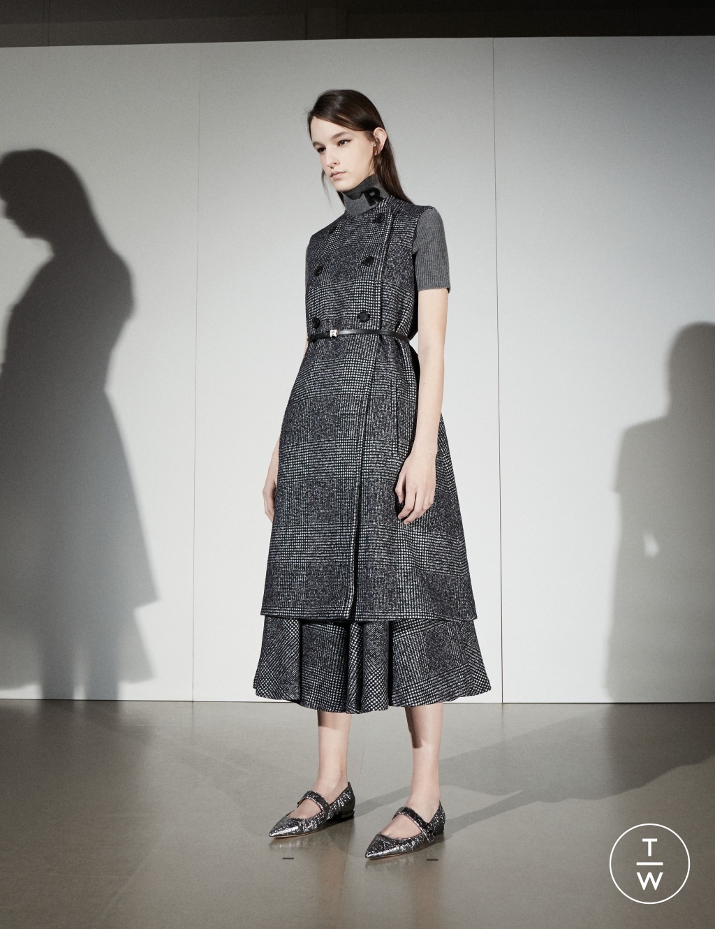 Fashion Week Paris Pre-Fall 2018 look 19 from the Rochas collection womenswear