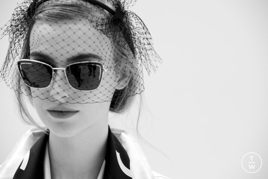 Fashion Week Paris Spring/Summer 2021 look 27 de la collection Chanel womenswear accessories