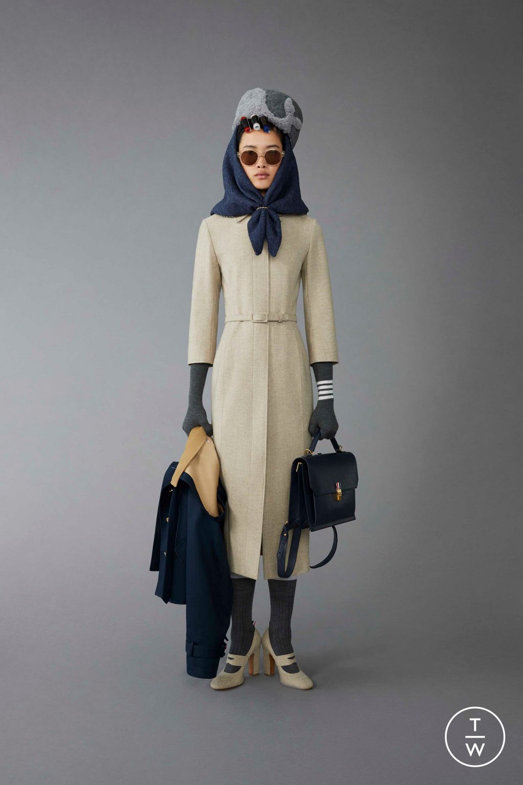 Fashion Week Paris Pre-Fall 2023 look 19 from the Thom Browne collection 女装