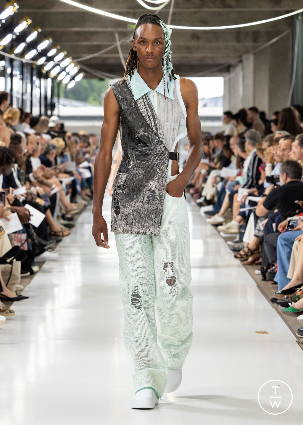 Fashion Week Paris Spring/Summer 2024 look 194 from the IFM PARIS collection menswear