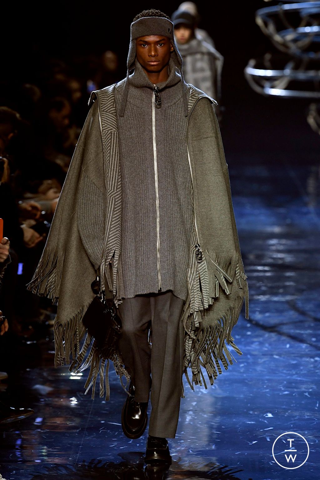 Fashion Week Milan Fall/Winter 2023 look 19 from the Fendi collection 男装