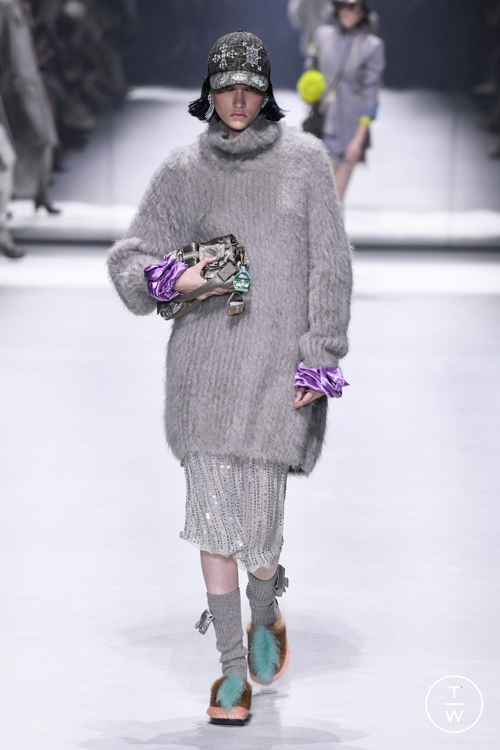 Fashion Week New York Resort 2023 look 6 from the Fendi collection womenswear
