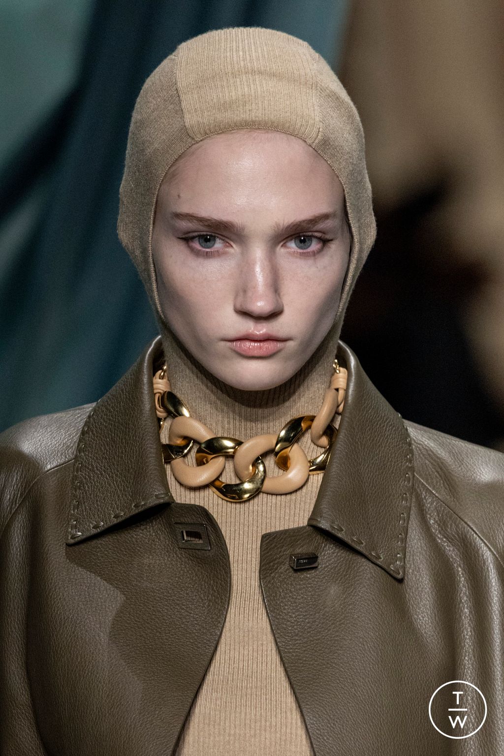 Fashion Week Milan Fall/Winter 2024 look 56 from the Fendi collection womenswear accessories