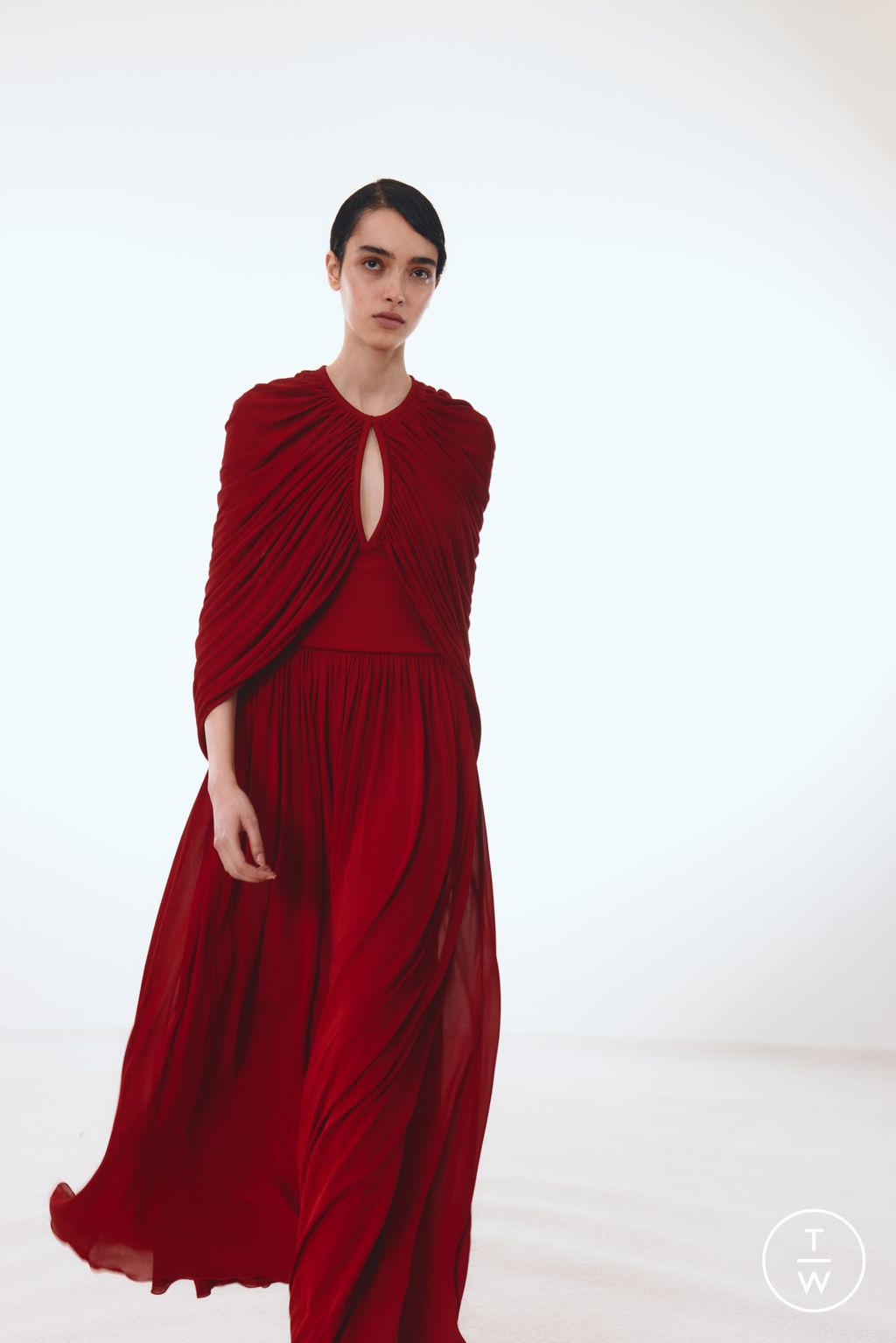 Fashion Week Paris Pre-Fall 2025 look 19 from the Giambattista Valli collection 女装