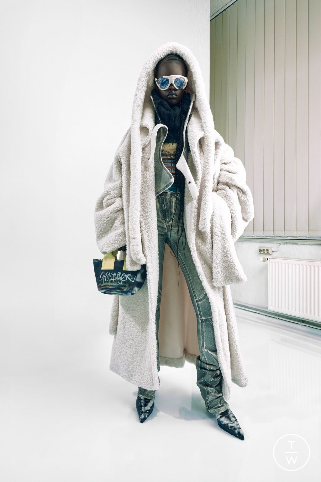 Fashion Week Paris Pre-Fall 2024 look 19 from the Ottolinger collection 女装