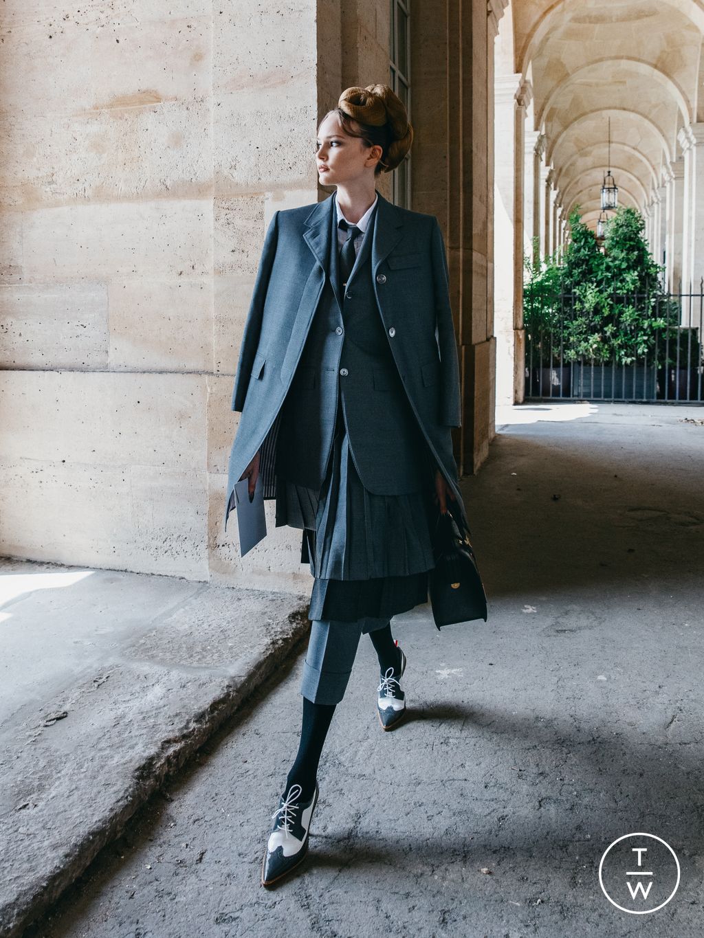 Fashion Week New York Resort 2023 look 19 from the Thom Browne collection 女装